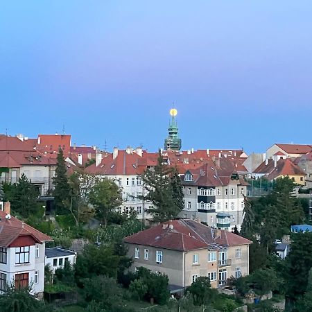 Garden View Apartment Znojmo Buitenkant foto